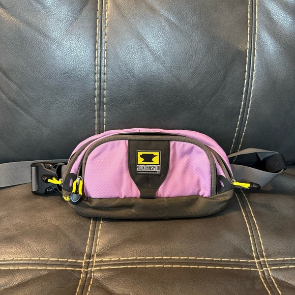 Mountainsmith Vibe II lumbar pack pink fanny pack side bag travel hiking gear - Picture 1 of 7